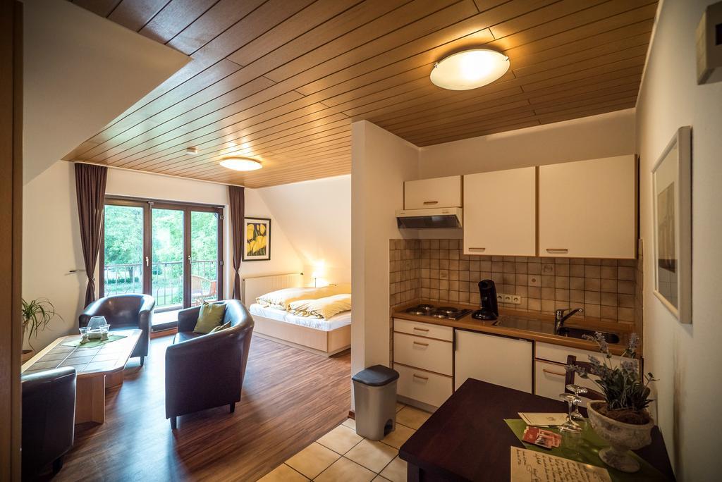 Ferienwohnung Weingut Peifer Traben-Trarbach Zimmer foto